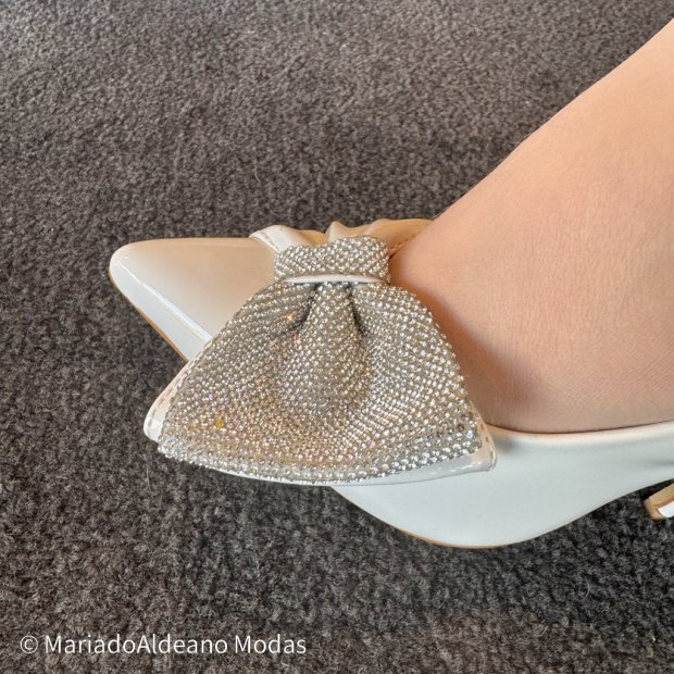 Scarpin Stiletto Larissa Off White Verniz