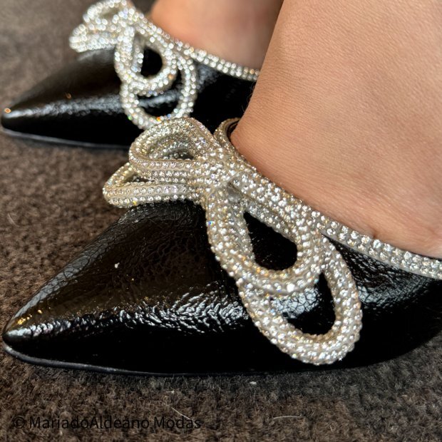 Scarpin Stiletto Maria Valentina Verniz Show Preto